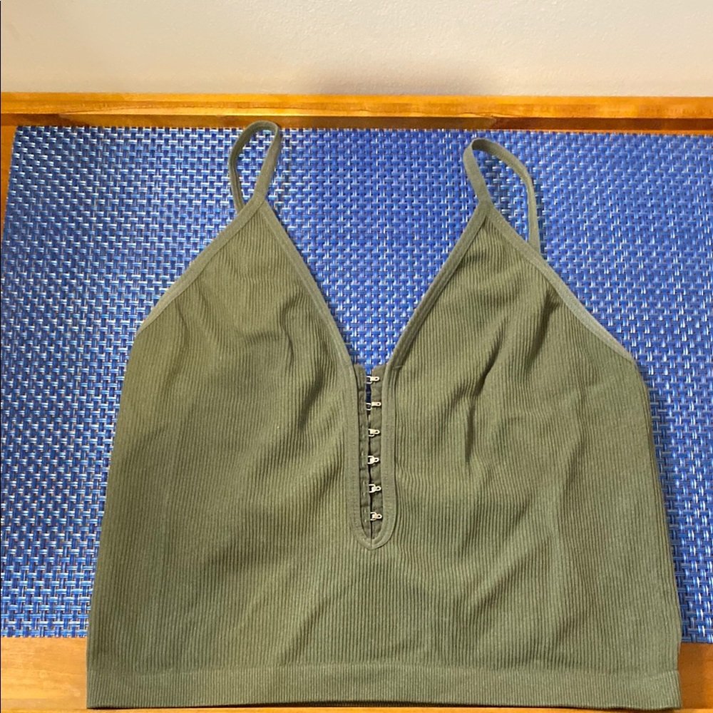 3/$15 Bozzolo tank top, olive green, cropped